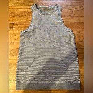 Lululemon striped black/white swifty breeze tank size 6